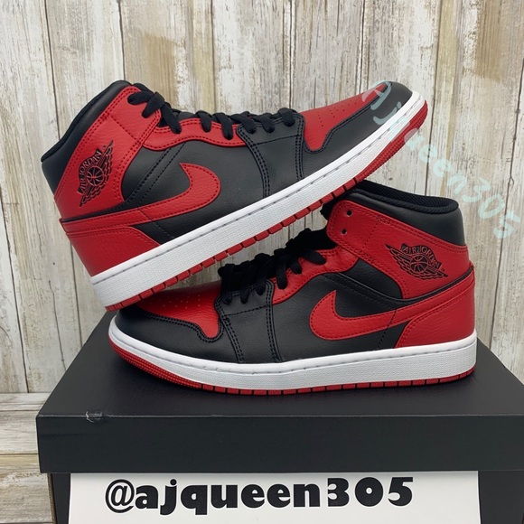 Air Jordan 1 Mid Banned - Picture 2 of 6